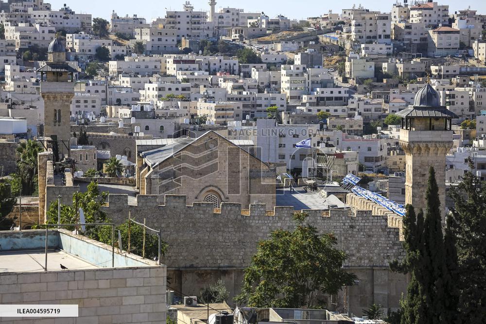 Israel Takes Control of the Ibrahimi Mosque in Hebron - West Bank