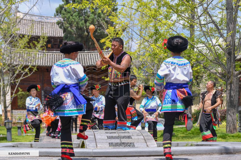 Yizu Dage Presentation in Yunnan - China