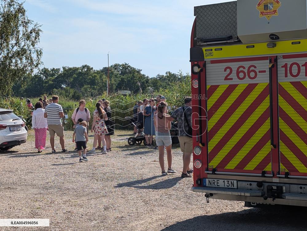 SKÄRGÅRDSBÅT PÅ GRUND