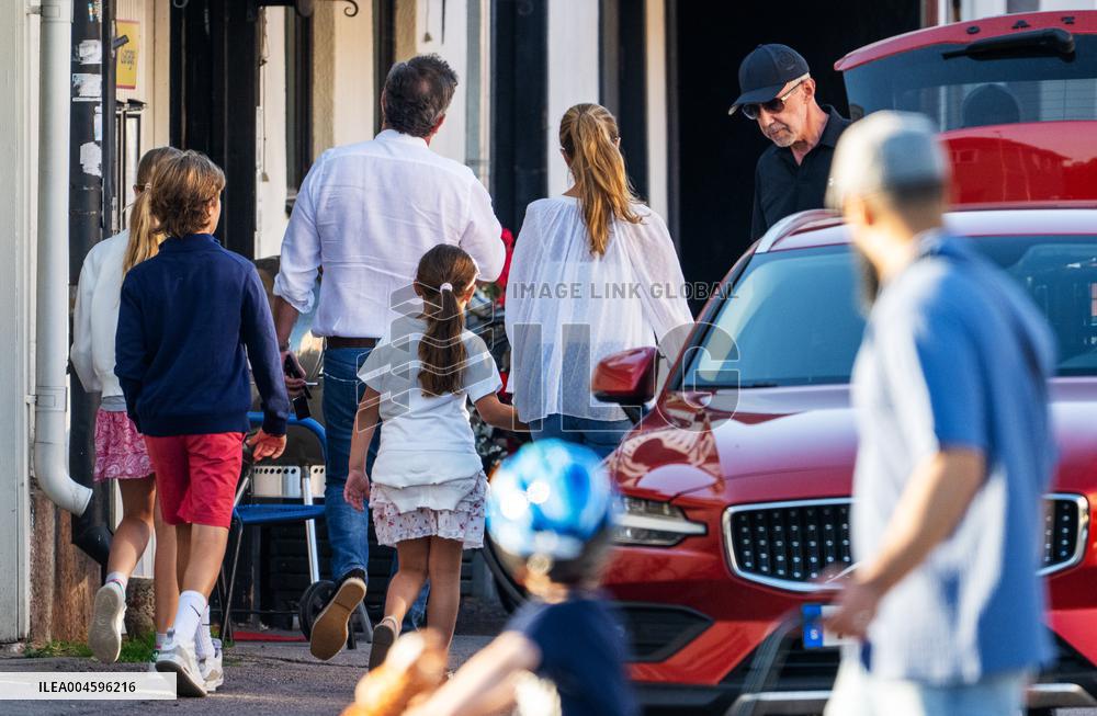 PRINCESS MADELEINE AND CHRIS IN BORGHOLM