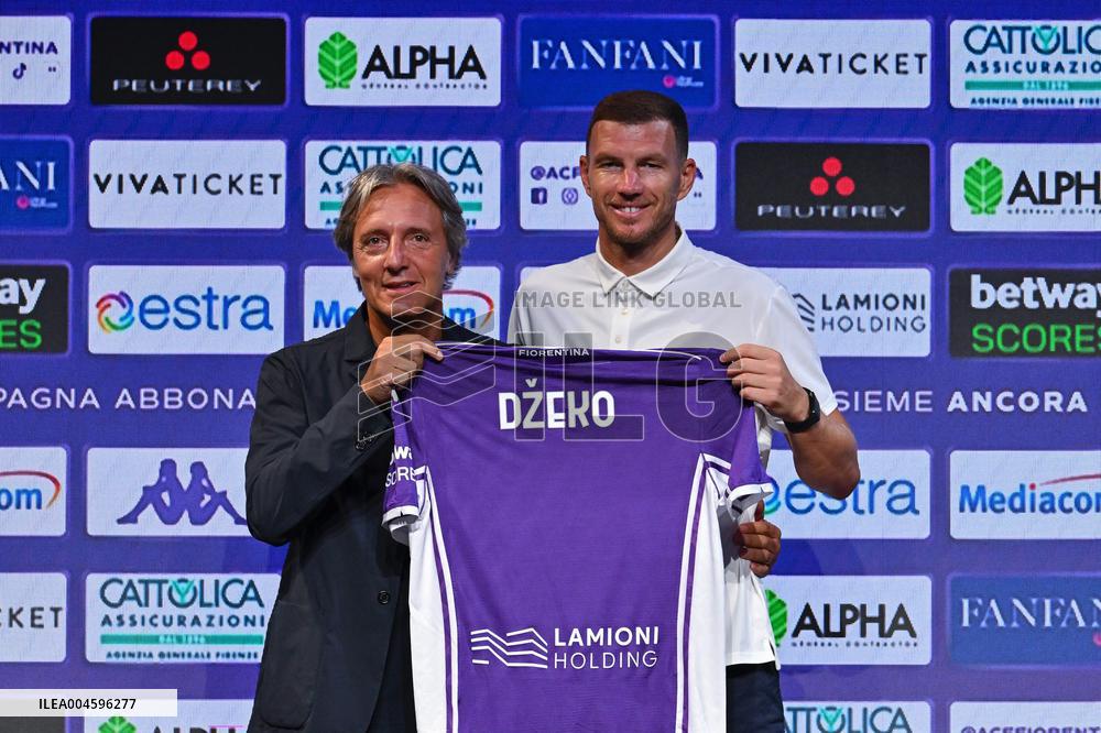 CALCIO - Serie A - Presentation of ACF Fiorentina's new player Edin Dzeko