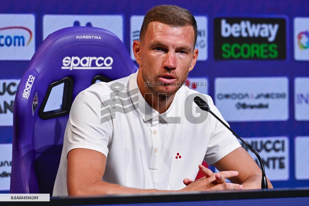 CALCIO - Serie A - Presentation of ACF Fiorentina's new player Edin Dzeko