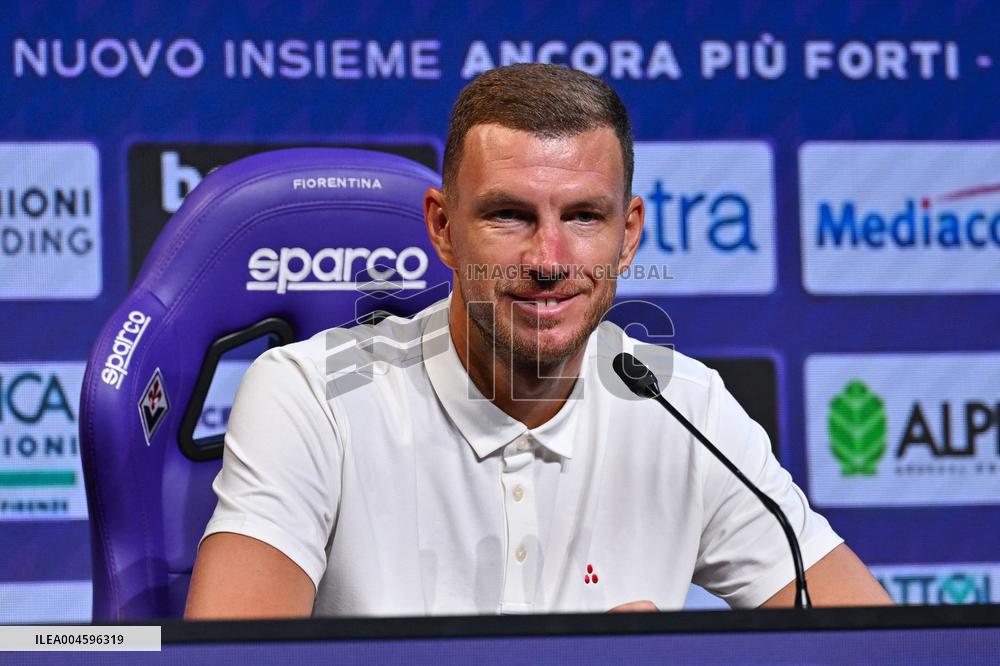 CALCIO - Serie A - Presentation of ACF Fiorentina's new player Edin Dzeko