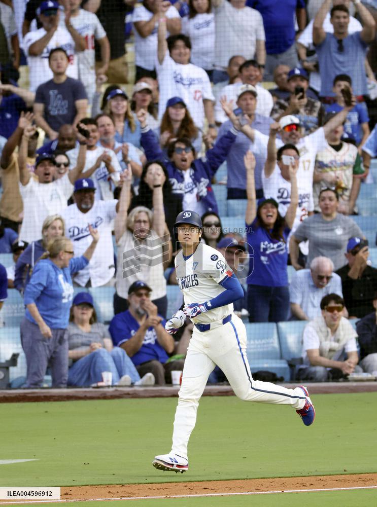 Baseball: Brewers vs. Dodgers