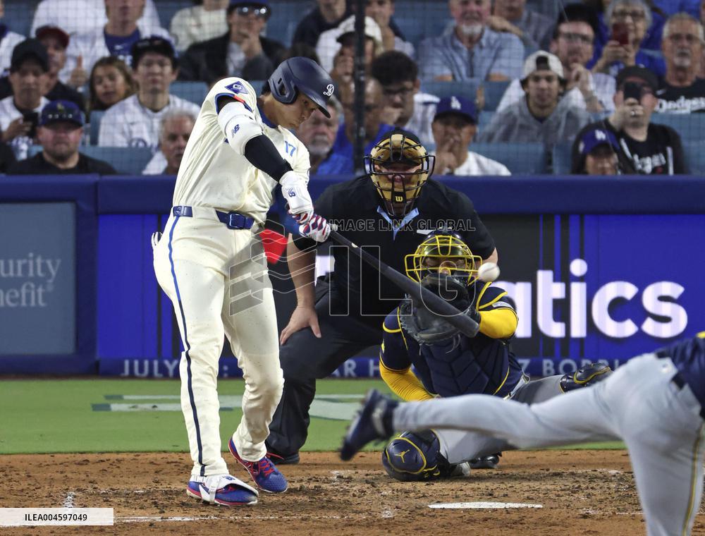 Baseball: Brewers vs. Dodgers
