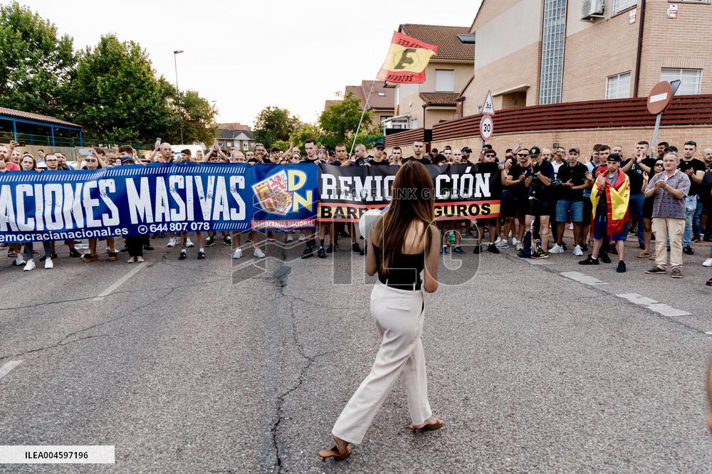 Protest in Alcalá de Henares Calls for Closure of Illegal Drug Center - Madrid