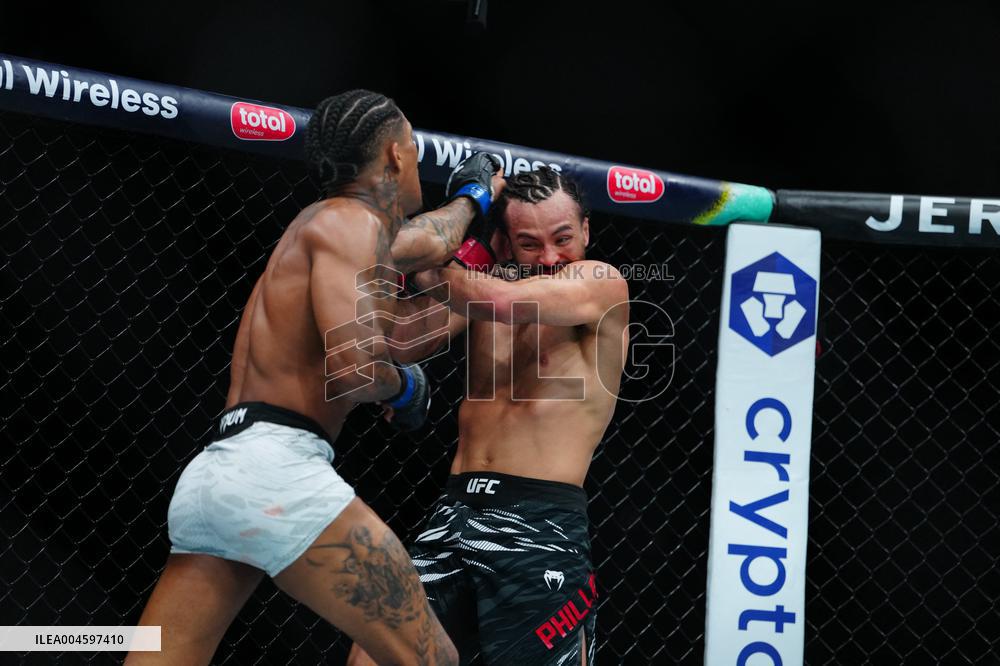 UFC318: Phillips v Oliveira