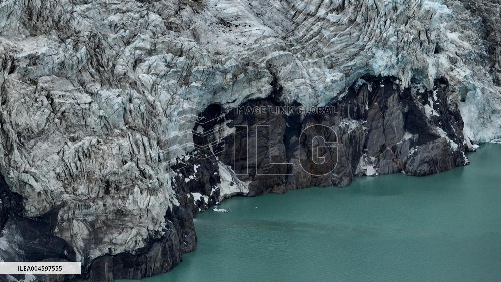 Sapukonglagabo Mountain - China