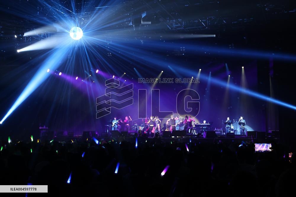 Taiwanese Singer Landy Wen's Concert in Taipei