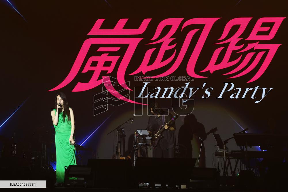 Taiwanese Singer Landy Wen's Concert in Taipei