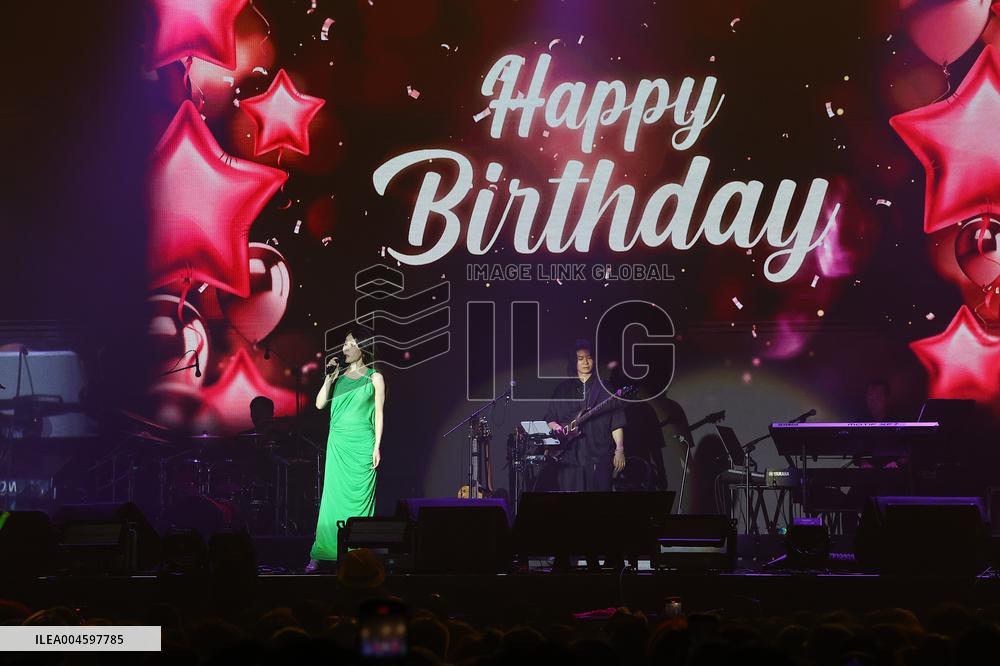 Taiwanese Singer Landy Wen's Concert in Taipei