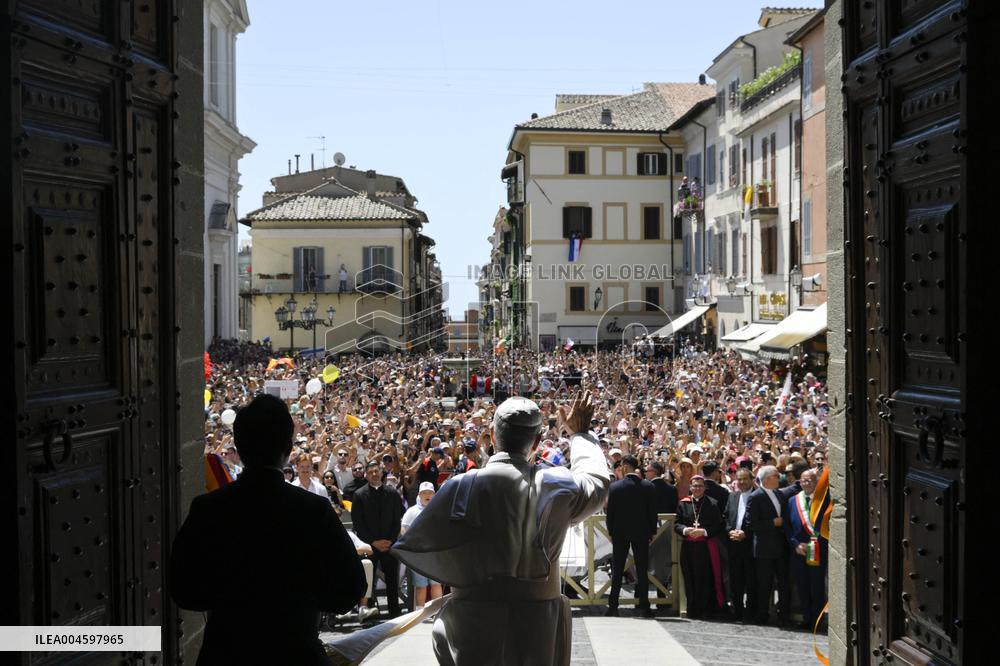 Pope Leo XIV Leads The Angelus Prayer - Castel Gandolfo