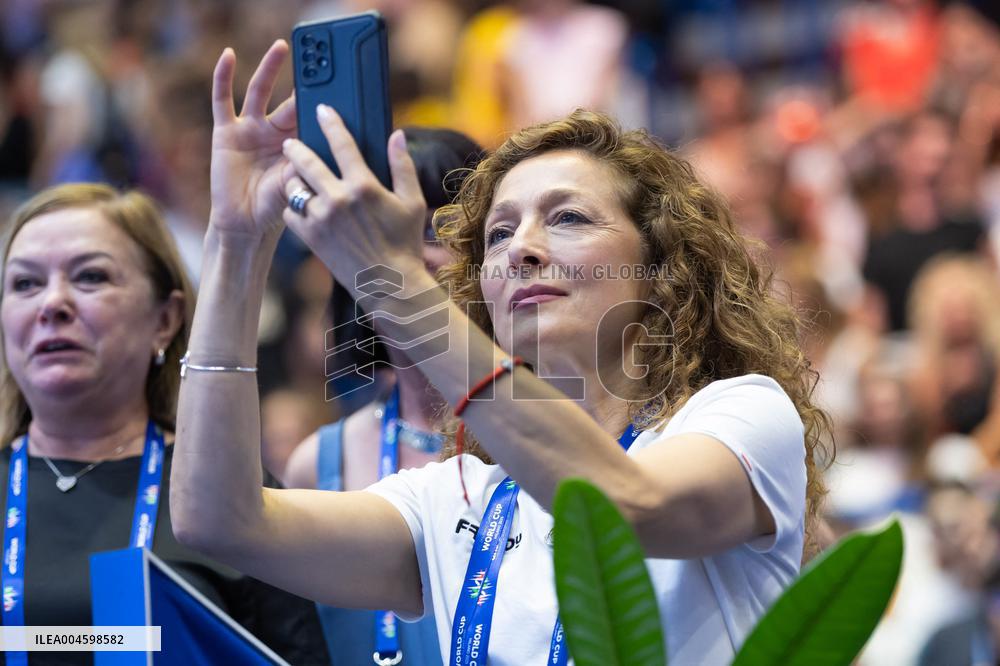 ALTRO - Ginnastica - Rhythmic Gymnastics - FIG World Cup Final