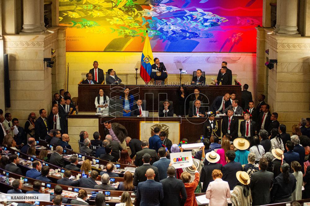 Colombian Congress Installs New Session Period