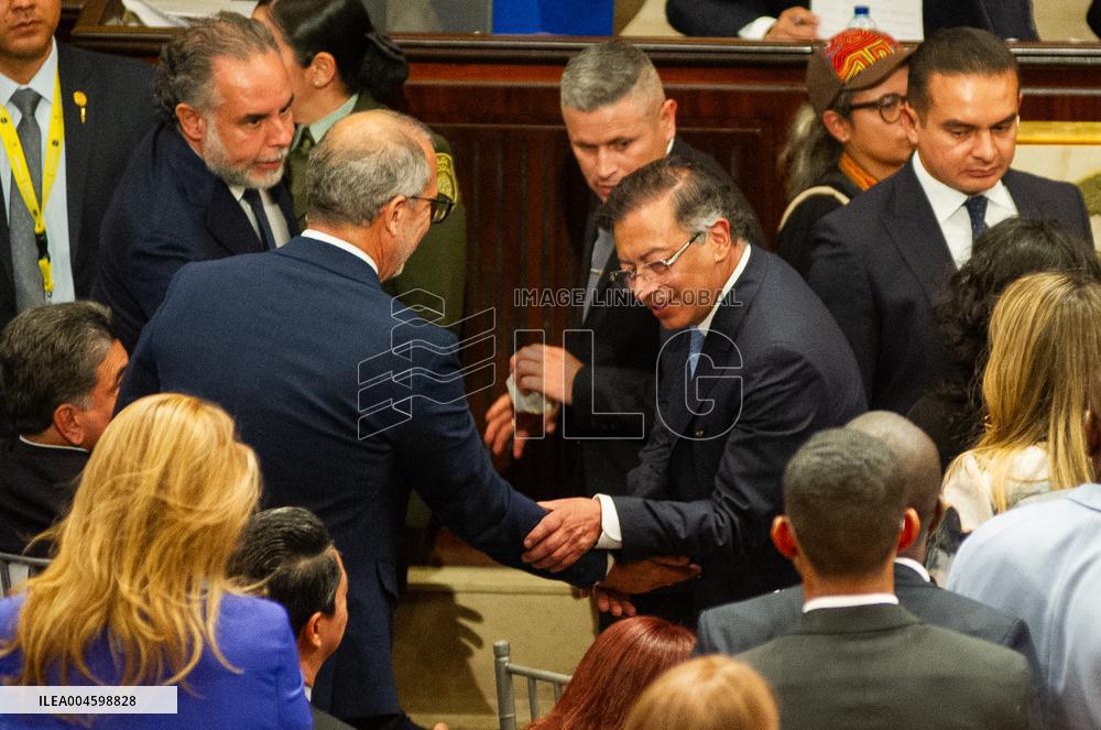 Colombian Congress Installs New Session Period