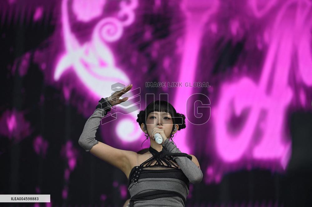 Lollapalooza Festival - Ive performs - Paris