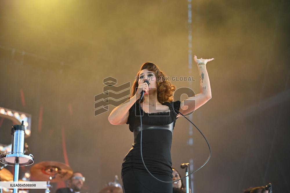 Lollapalooza Festival - Raye - Paris