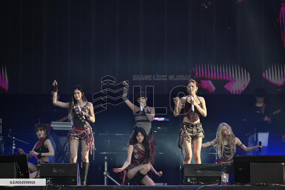 Lollapalooza Festival - Ive performs - Paris