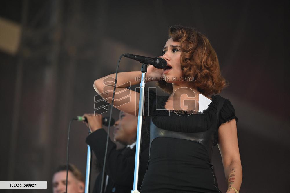 Lollapalooza Festival - Raye - Paris