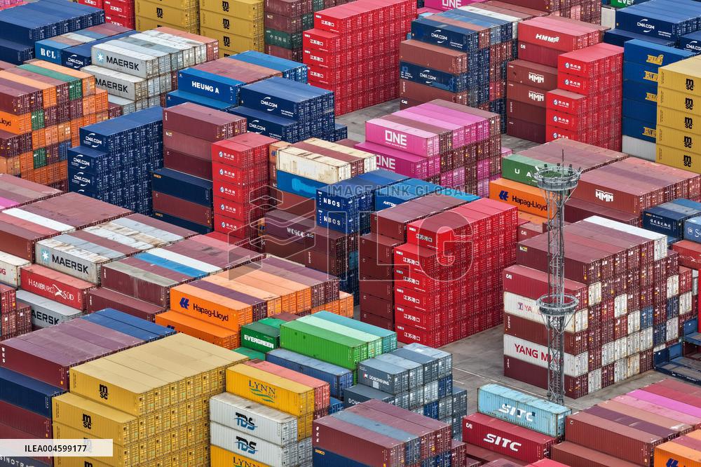 China Nanjing Longtan Port