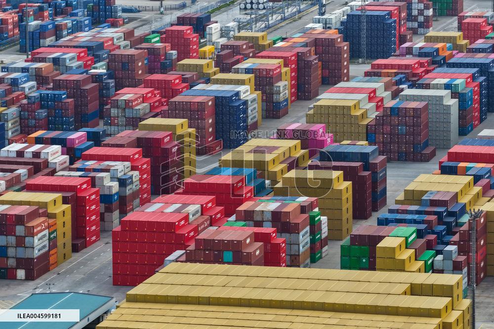 China Nanjing Longtan Port