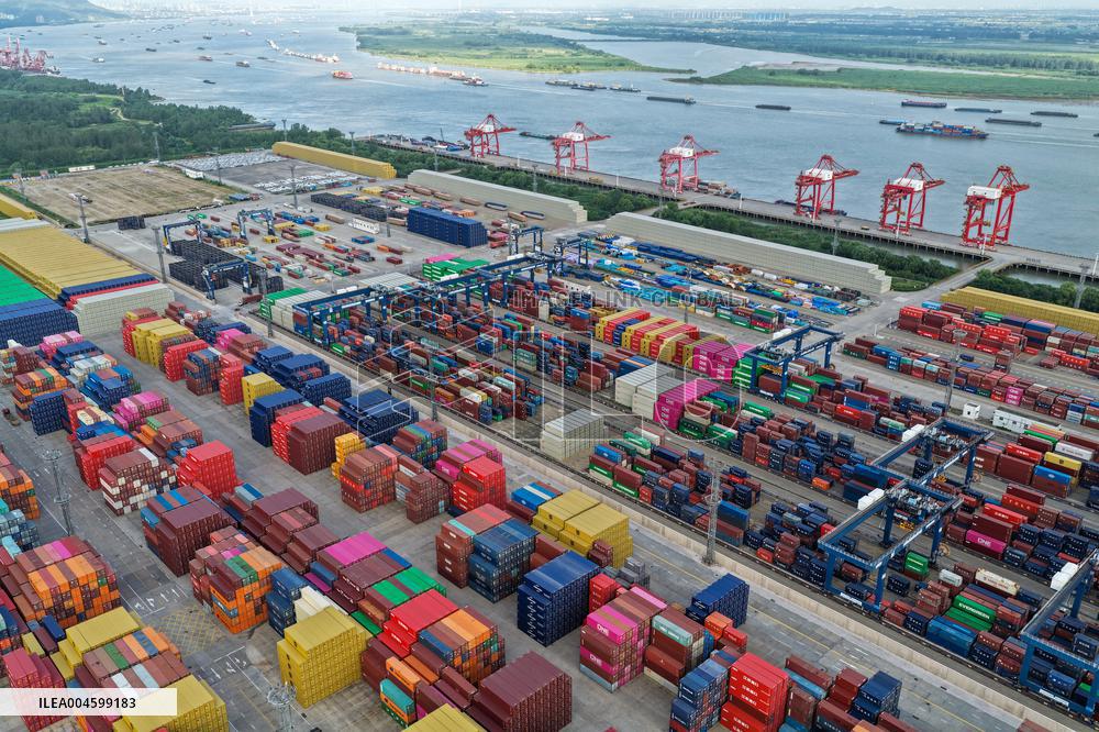 China Nanjing Longtan Port