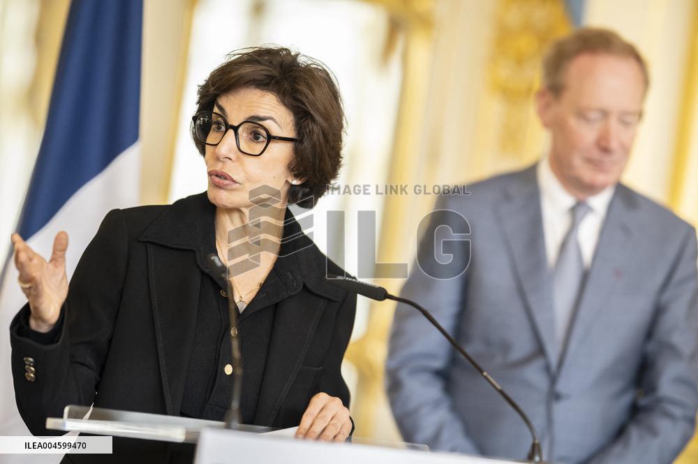 Rachida Dati At Signing Ceremony To Create Notre Dame Cathedral Digital Twin - Paris