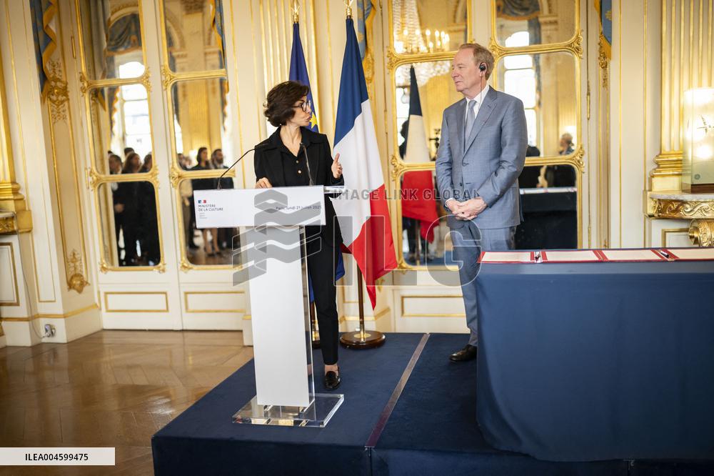 Rachida Dati At Signing Ceremony To Create Notre Dame Cathedral Digital Twin - Paris