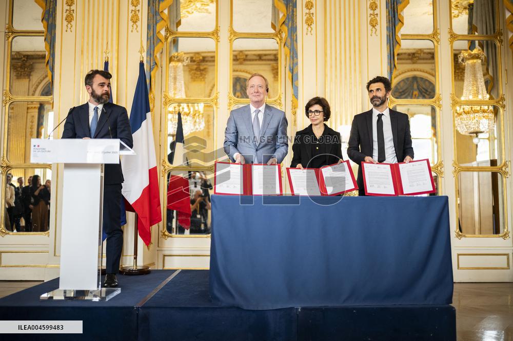 Rachida Dati At Signing Ceremony To Create Notre Dame Cathedral Digital Twin - Paris