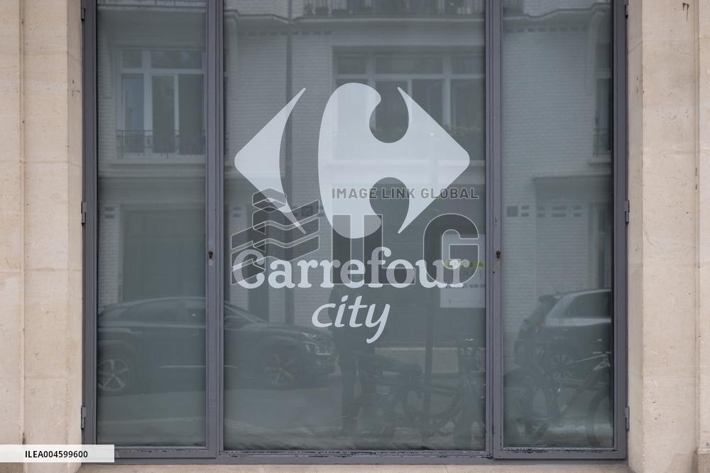 Paris Elite In Revolt Over Supermarket Opening - Paris