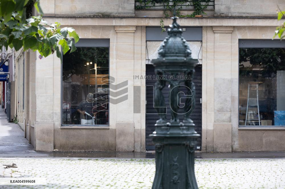 Paris Elite In Revolt Over Supermarket Opening - Paris