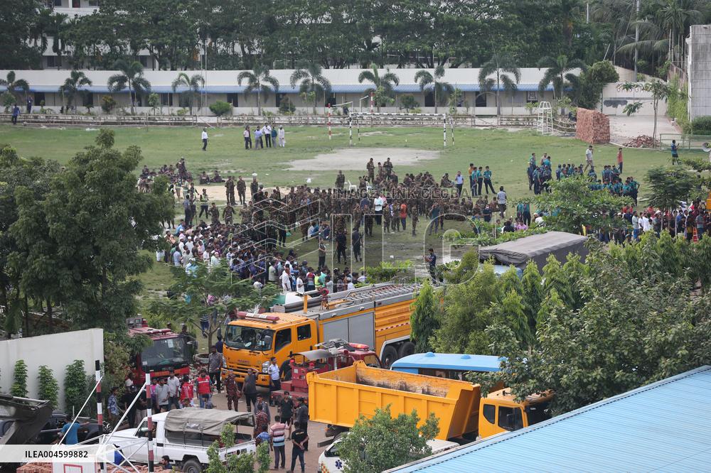 Air Force Training Jet Crash On School Campus - Dhaka
