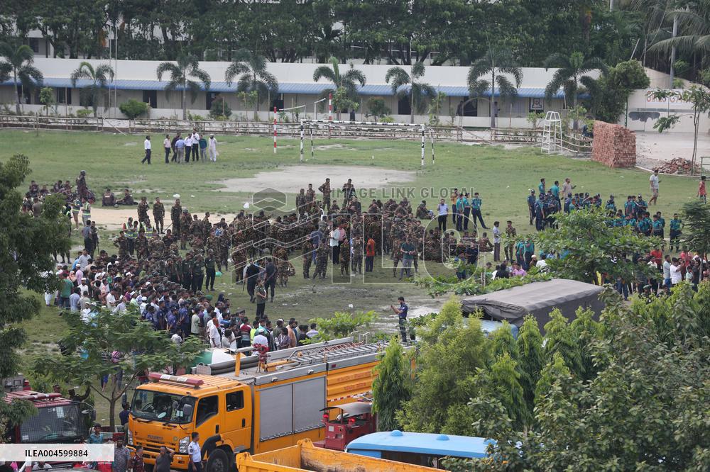 Air Force Training Jet Crash On School Campus - Dhaka
