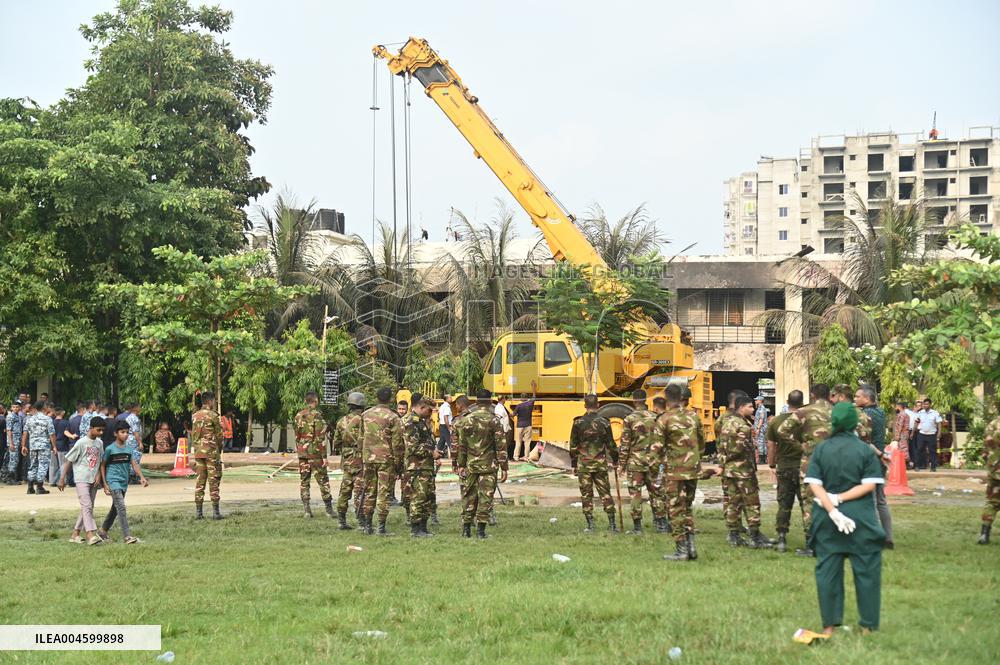 Air Force Training Jet Crash On School Campus - Dhaka