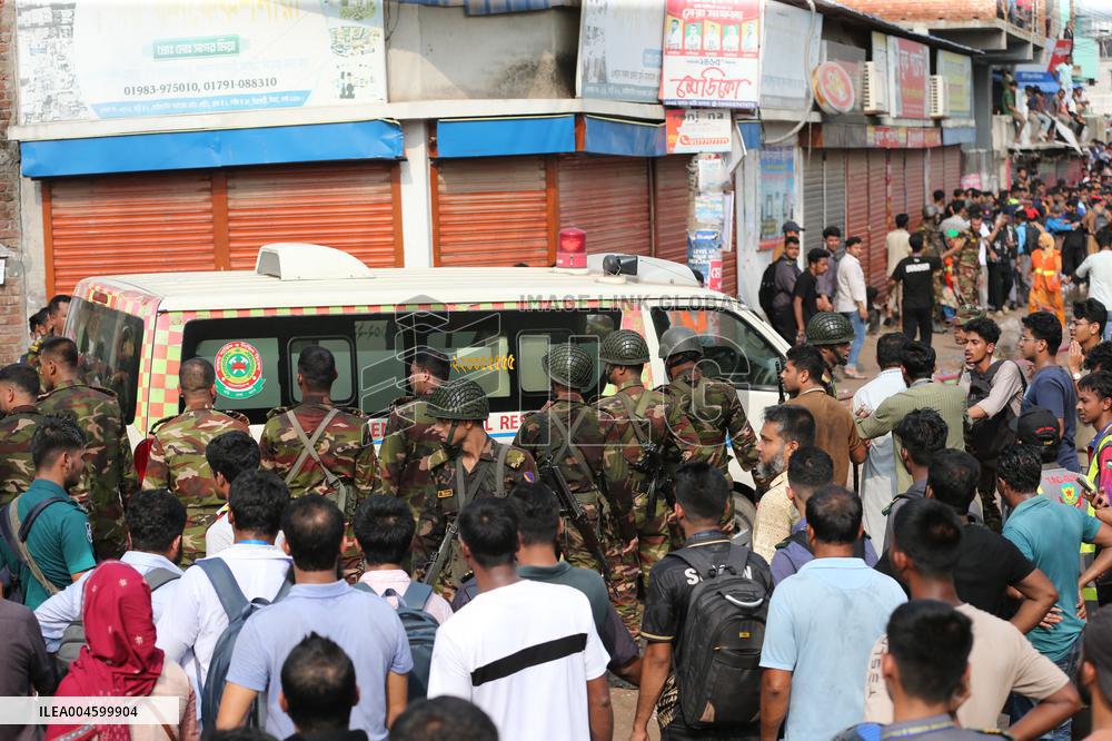 Air Force Training Jet Crash On School Campus - Dhaka