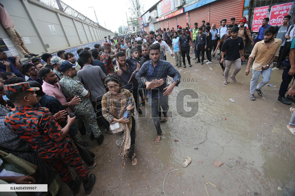 Air Force Training Jet Crash On School Campus - Dhaka