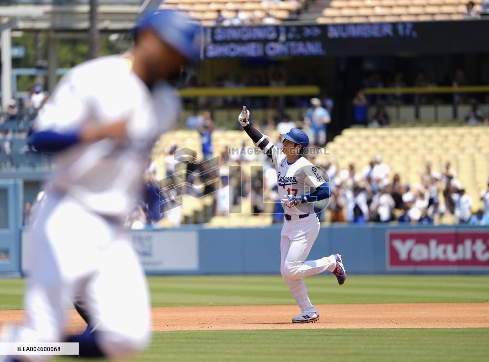 Baseball: Brewers vs. Dodgers