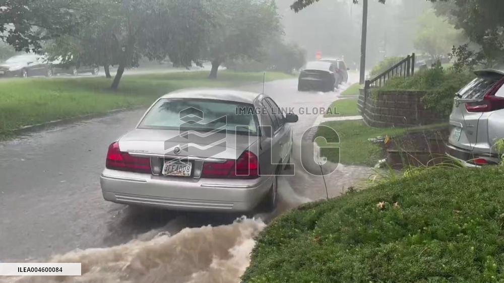US: Torrential Rain Hits North of DC, Sparks Flash Flood Emergency 3