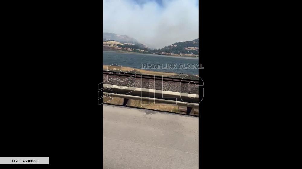 US: Level 3 Evacuations Issued as Burdoin Fire Rages in Washington 2