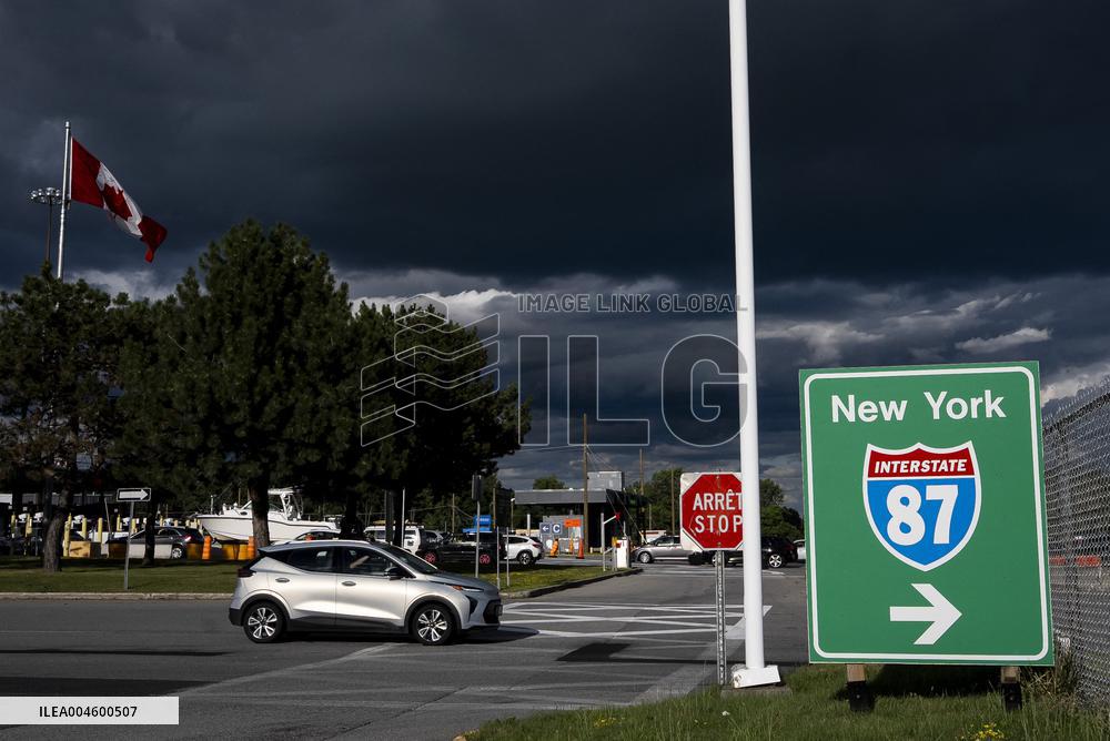 United Stades And Canada Border - Canada