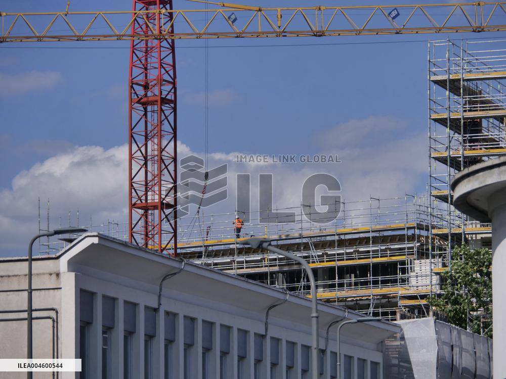 Work progresses on the Olympic Village - Milan