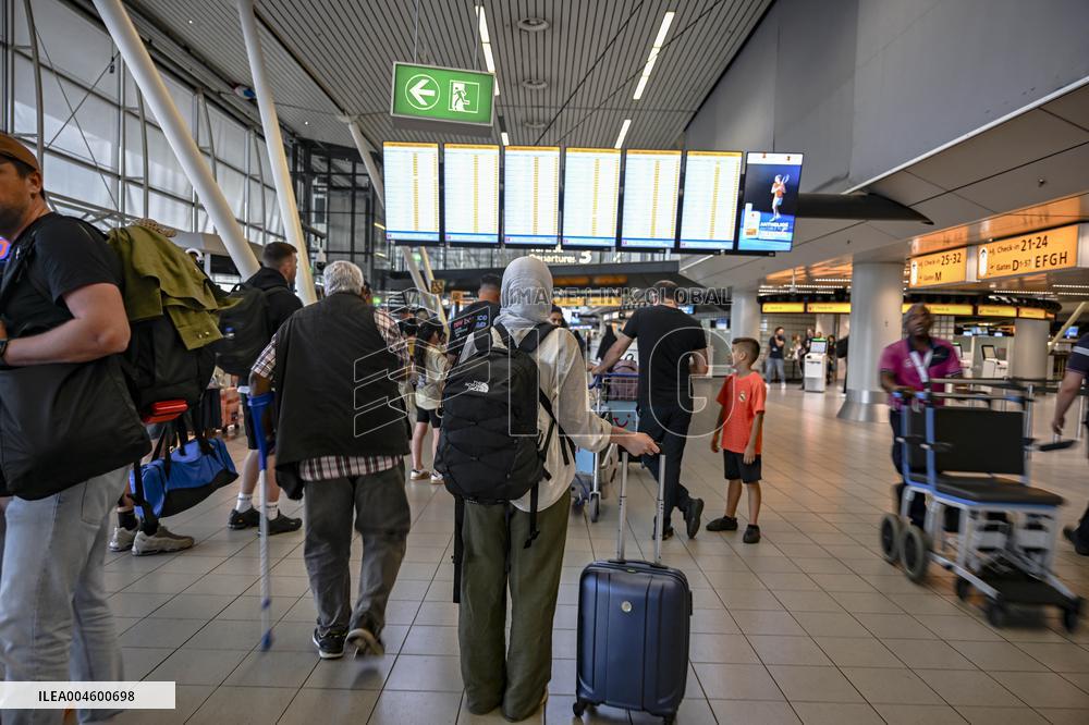 Busiest Travel Day At Schiphol Airport - Amsterdam