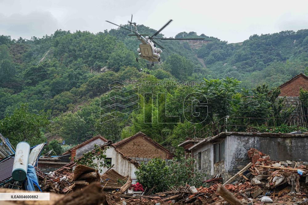 Flash Flood Destroys Laiwu District in Jinan - China