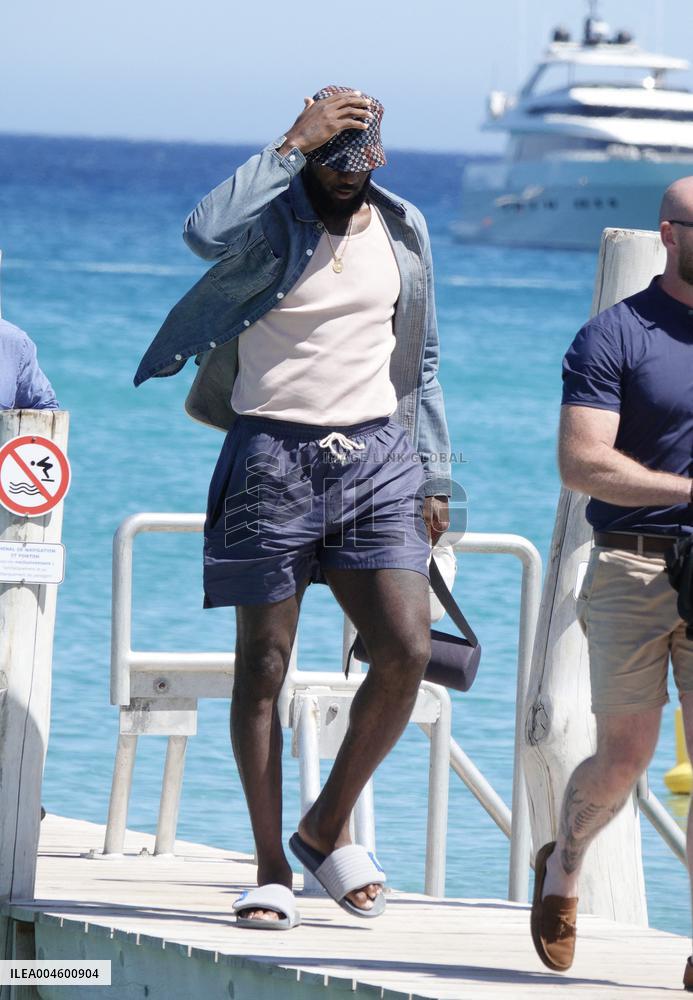 Lebron James Spotted At Club 55 - Saint Tropez