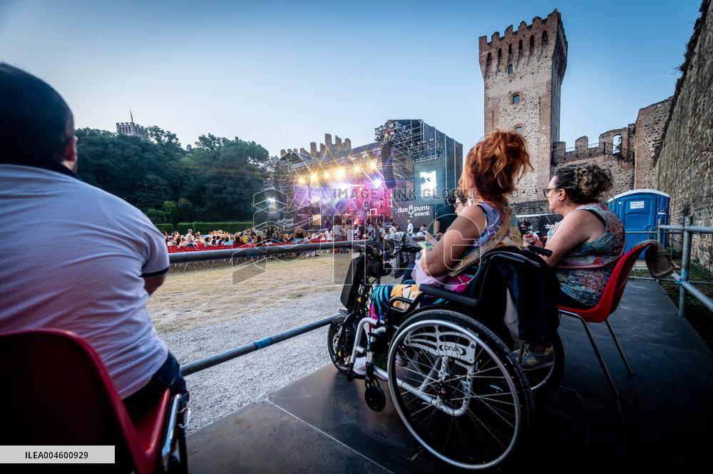 Anastacia Performs Live Concert - Italy