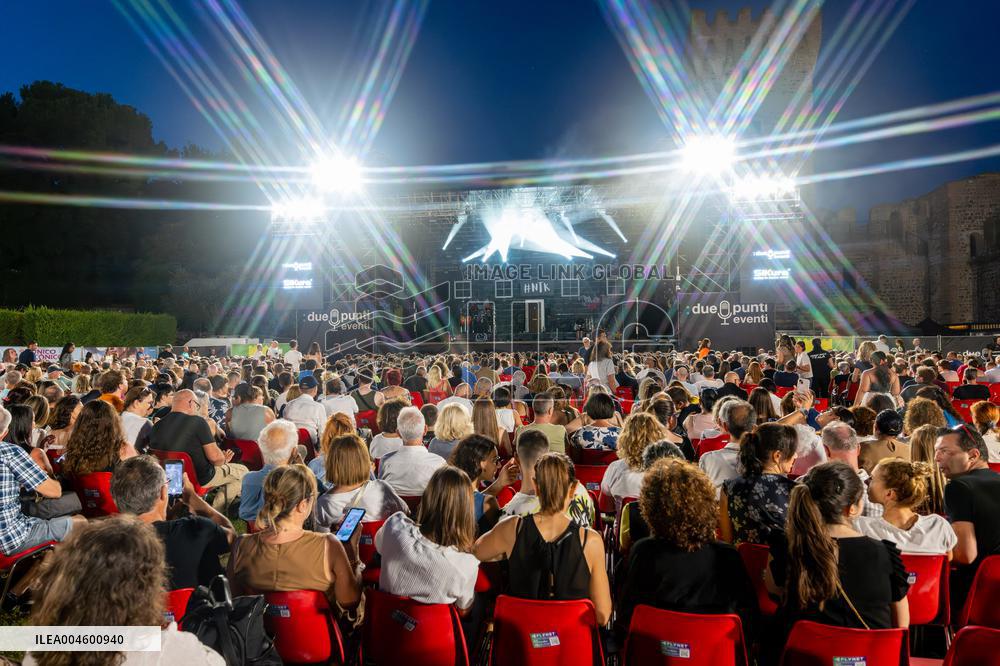 Anastacia Performs Live Concert - Italy