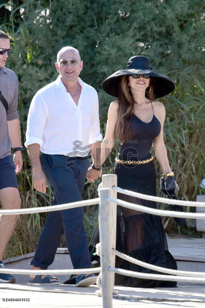 Jeff Bezos And Wife Lauren Sanchez At Club 55 - Saint Tropez