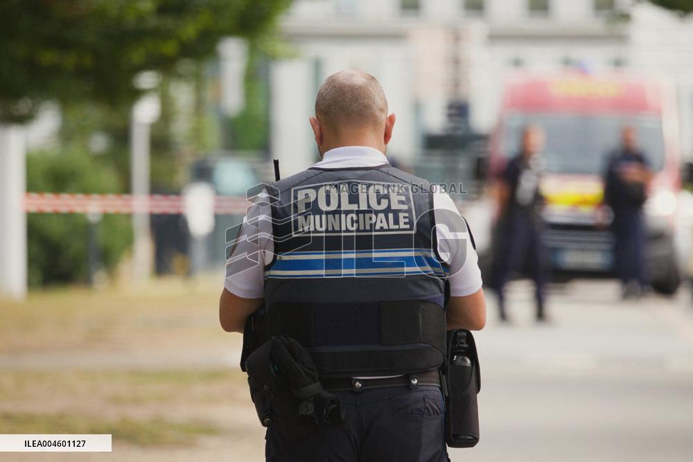 Chemical Leak Forces Evacuation At Jules Verne Clinic - Nantes