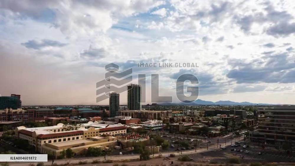 US: Dust Storm Sweeps Metro Phoenix Amid Windy Weather