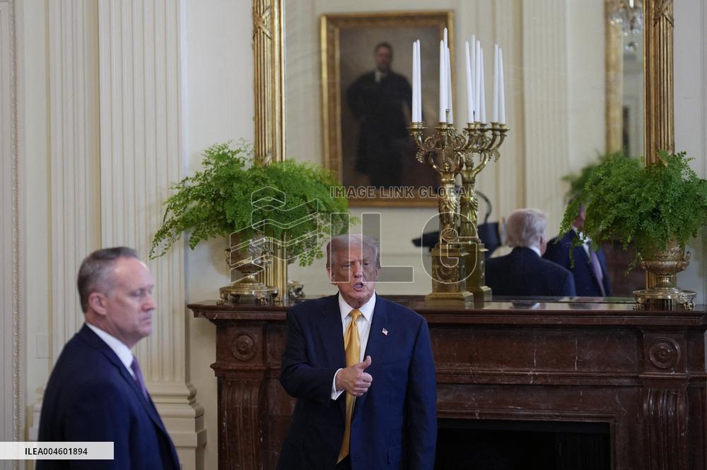 Donald Trump with Republics of Congress - Washington